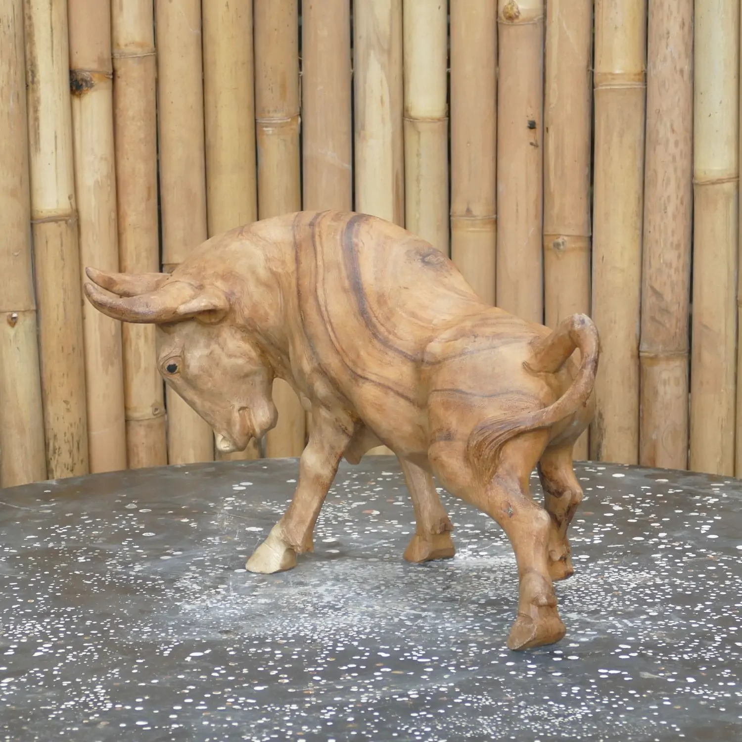  Product image 4 of the product “Walk bull head down made from suar wood, 30cm Height and 50cm Length ”